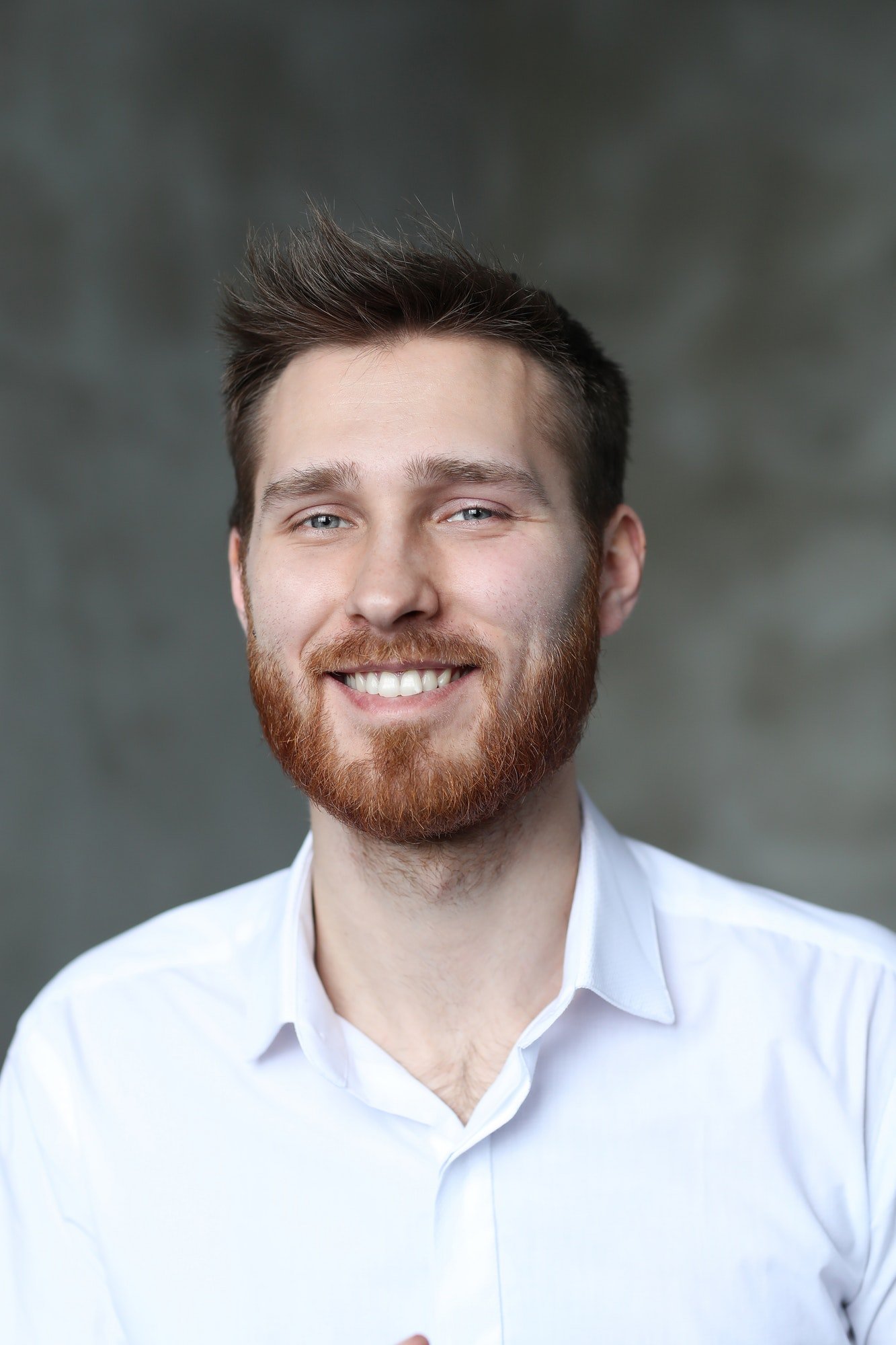 Daniel R